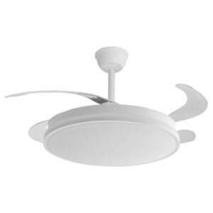 Ventilador de techo DC Guerrero con aspas retráctiles instalado en un salón moderno con vistas panorámicas.