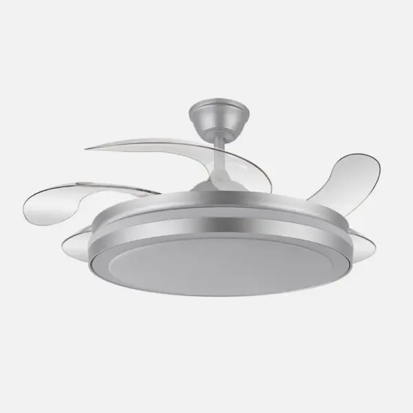 Ventilador de techo LED Esparta Maxi acabado níquel de 80W con sus 5 aspas transparentes desplegadas sobre fondo blanco.